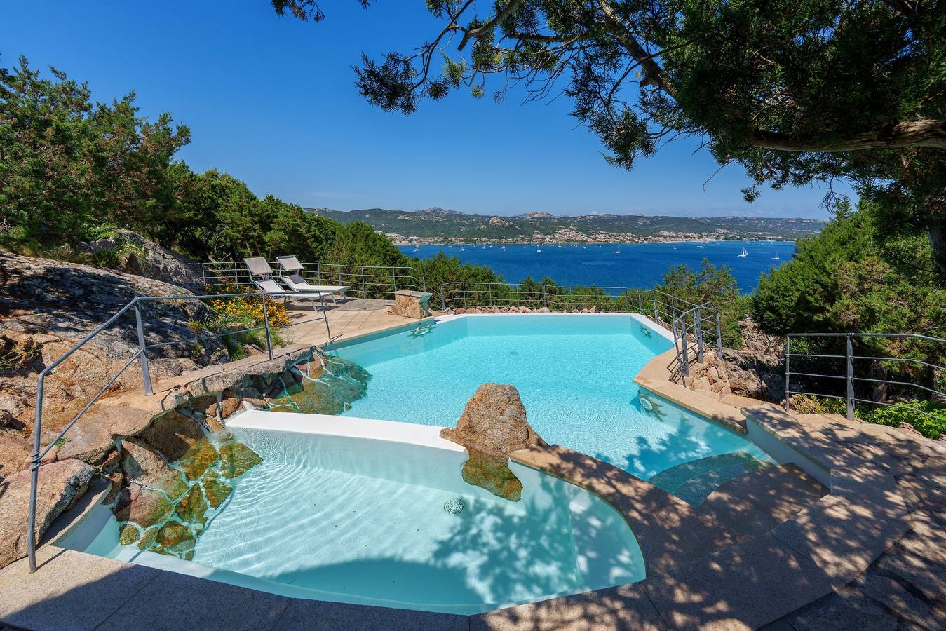 Villa 'Quercia' con vista mare, piscina privata e aria condizionata in Arzachena, Costa Smeralda