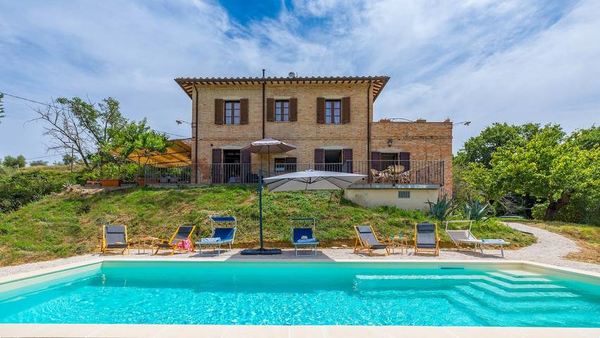 Villa for 10 people, with garden - 1