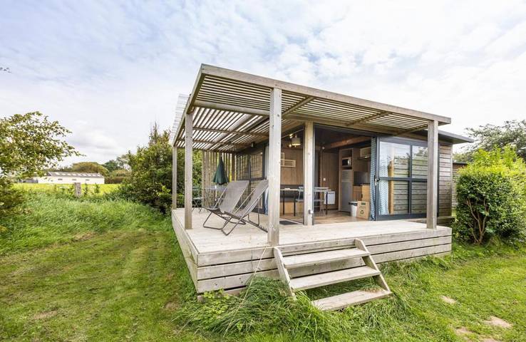 Camping pour 5 personnes, avec Terrasse ainsi que Bassin pour enfant et Piscine