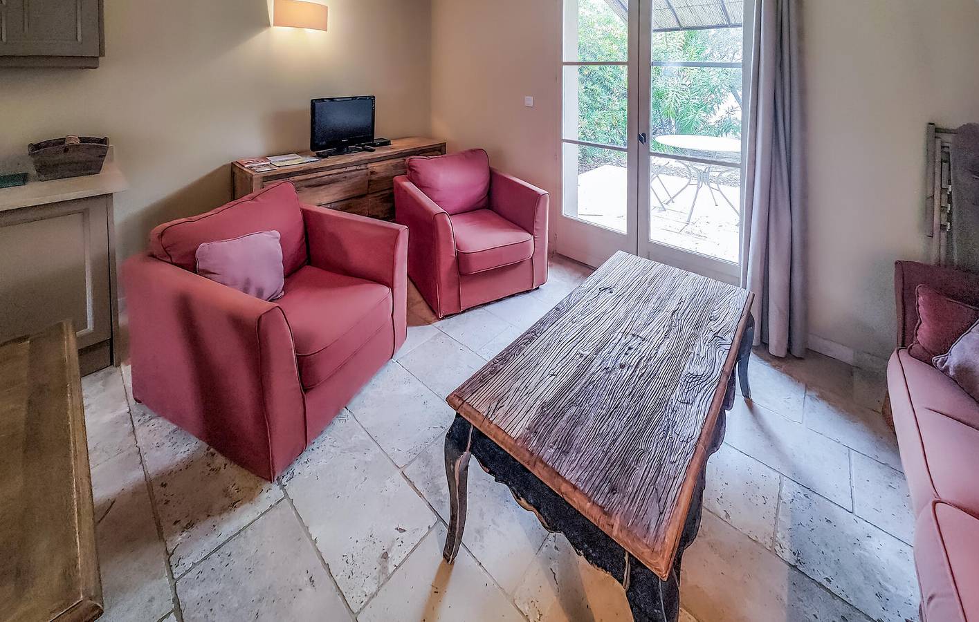 Tournissan Centre Ville : Appartement moderne avec commodités in Saint-Laurent-de-la-Cabrerisse, Région de Narbonne