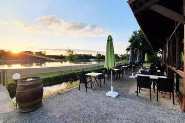 Camping für 4 Personen in Moncontour (Poitou-Charentes), Vienne, Bild 4