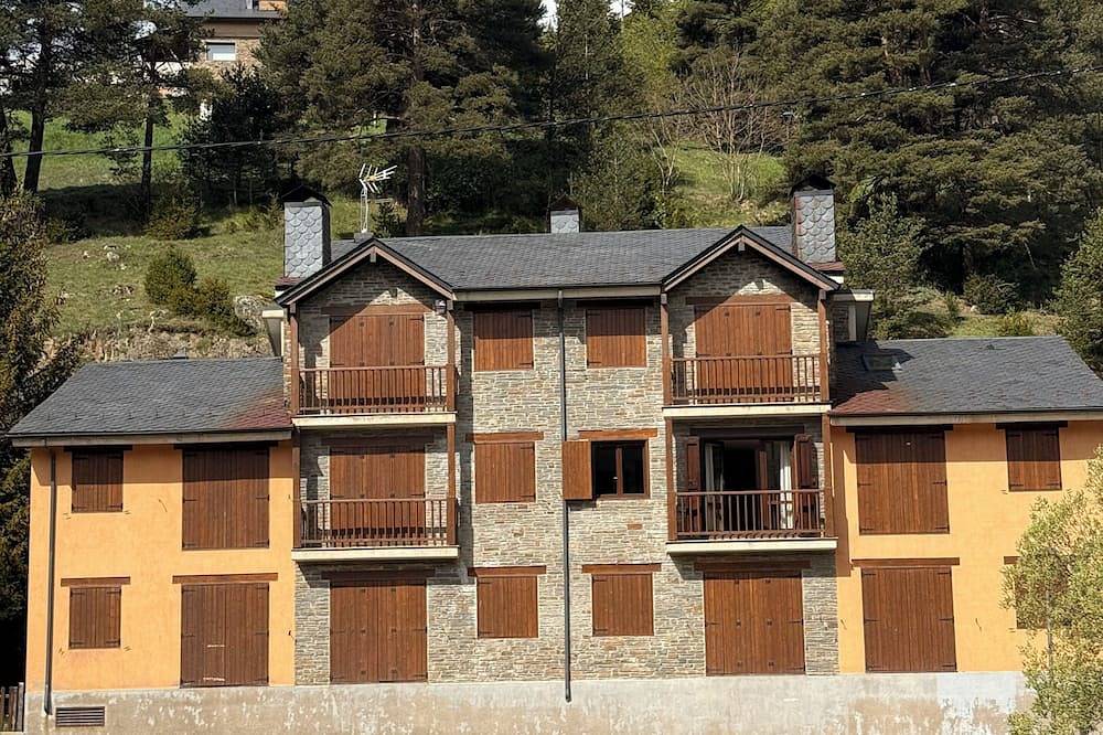 Entire apartment, 120 La Molina · Panoramic views 5 minutes from La Molina Ski Resort in La Molina, Alp
