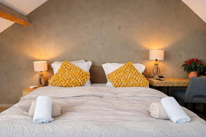 Gîte pour 2 personnes, avec jacuzzi et piscine à Waterloo - 2