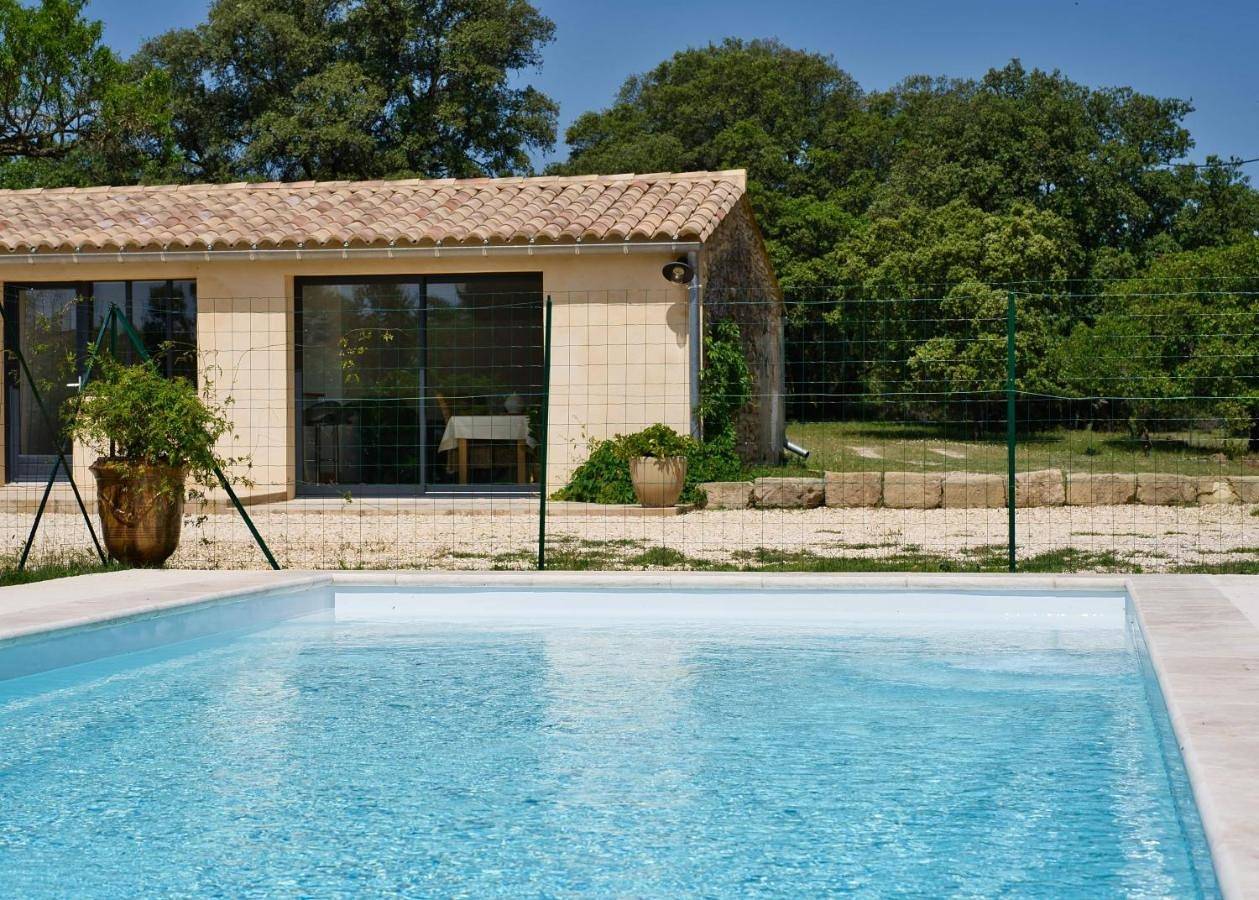Studio with Pool View in Saint-Quentin-la-Poterie, Région de Nîmes