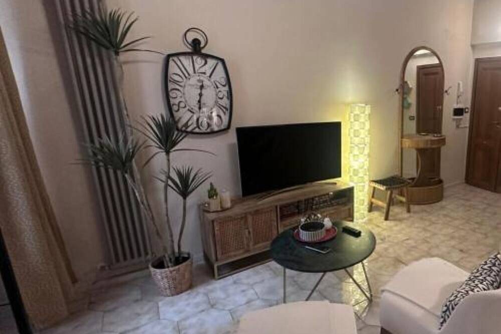 Entire apartment, Antica Residenza del Corso Viterbo apartment Vittorio Emanuele in Viterbo, Viterbo Province