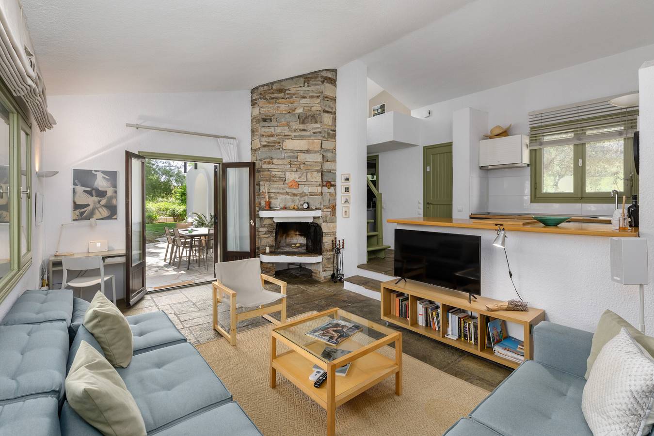 Emily: Perfect family villa with shared pool in Sane, Cassandra