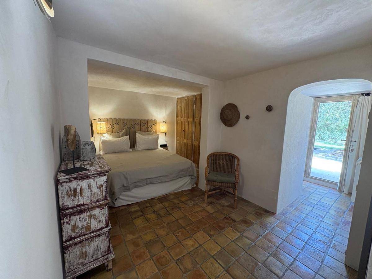 Double Room with Garden View in Lurs, Parc naturel régional du Luberon