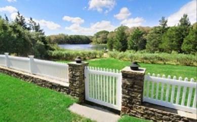 Vacation Home for 8 Guests in Northwest Harbor, North Fork, Picture 3