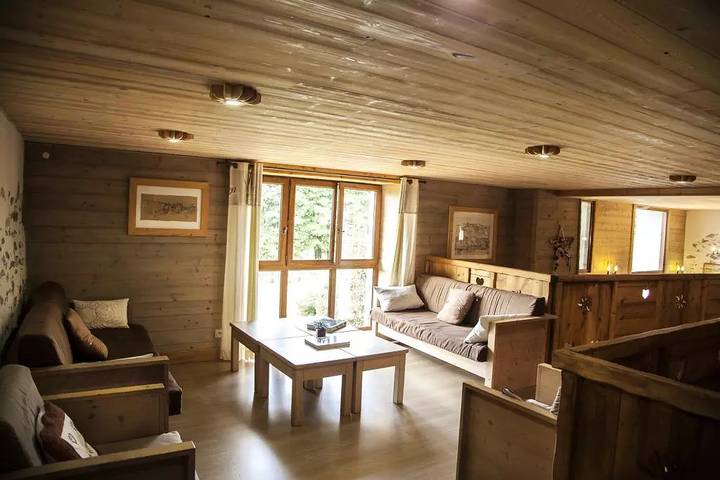 Gîte pour 15 personnes, avec jardin à Mercury - 2