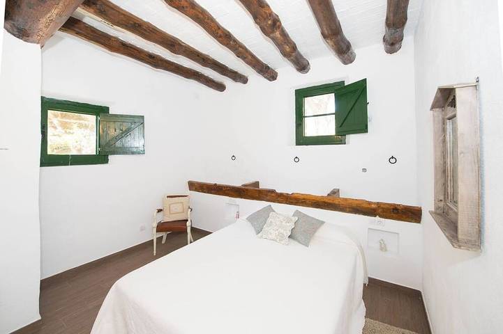 House with pool, 20.000 m2 garden private and close to the beach for 18 people in Supermaresme, Sant Andreu de Llavaneres