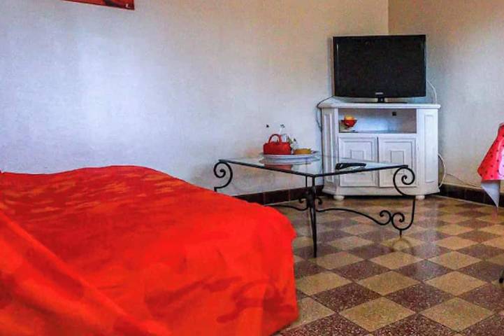 Location de vacances pour 4 personnes à Aignes - 2