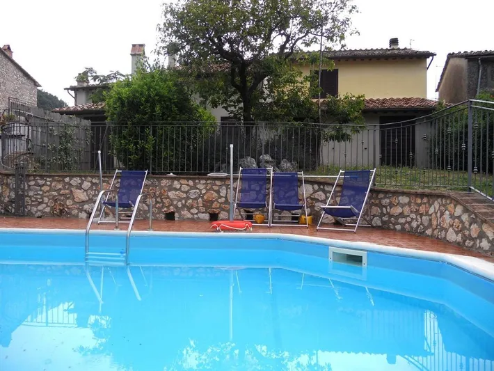 Apartamento de vacaciones para 4 personas, con jardín además de vistas y piscina - 1