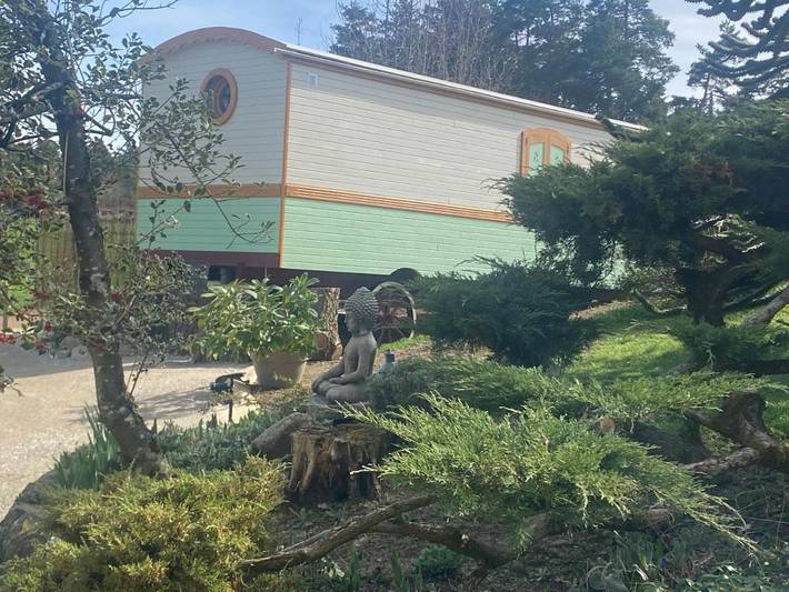 Camping para 2 personas, con jardín además de jacuzzi y terraza - 1