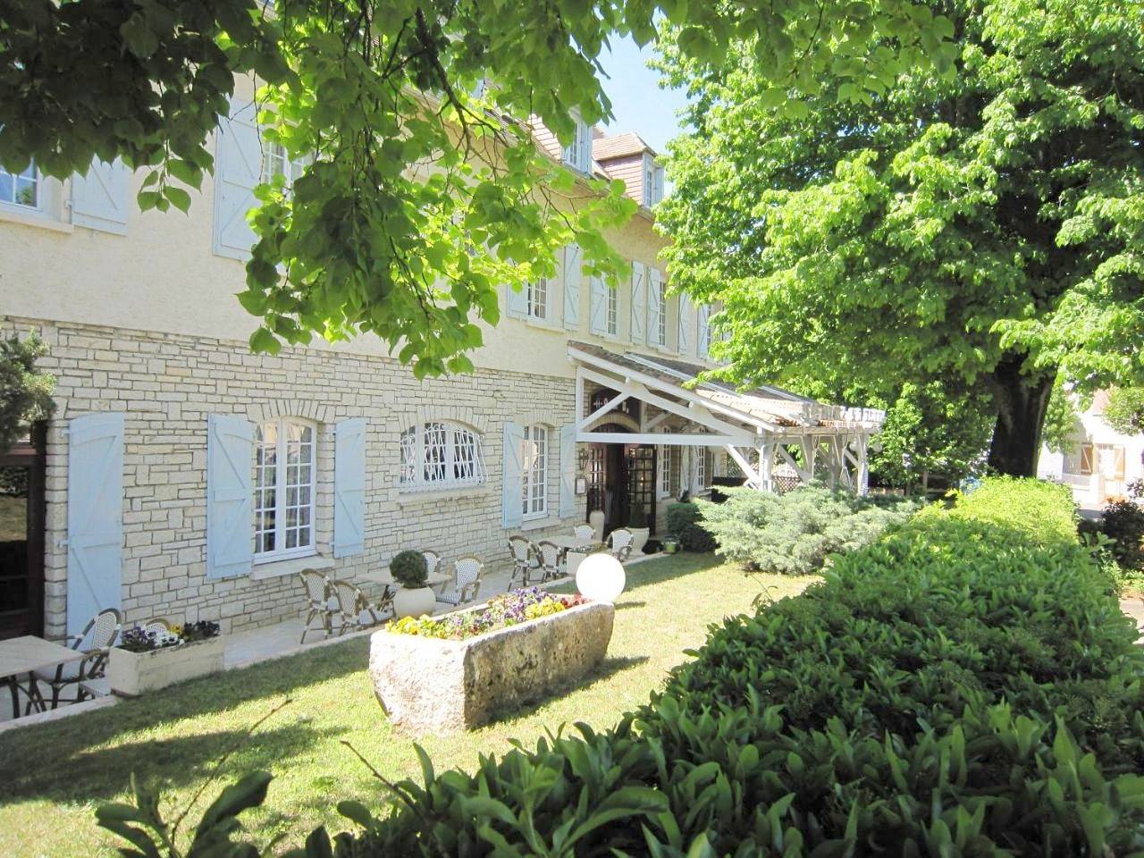 Double Room with Bath in Gourdon, Quercy