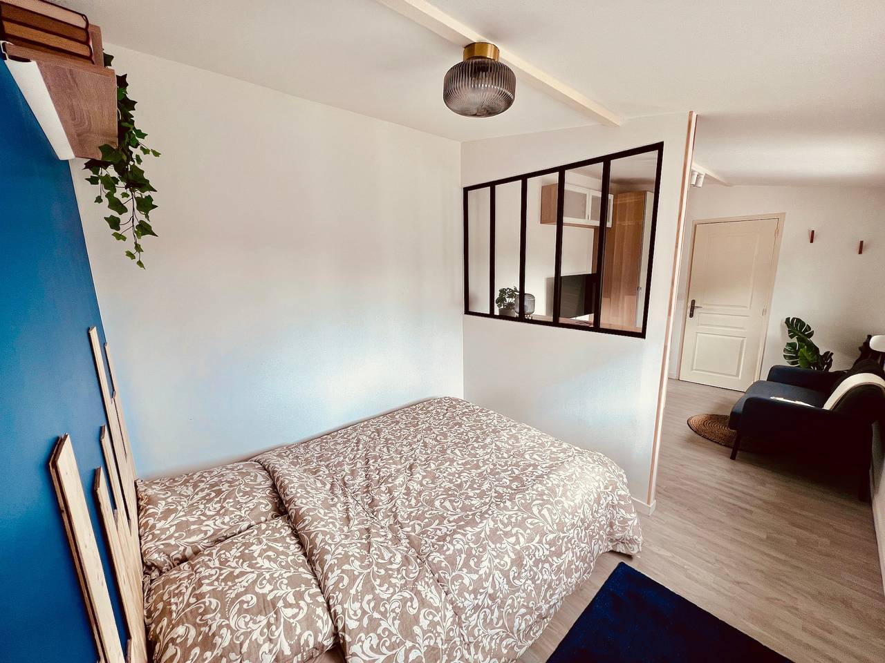 Appartement entier, Tour du monde en 80 jours - Studio avec Terrasse in Amiens, Région d'Amiens