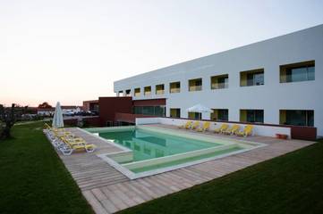 Hôtel pour 2 personnes, avec sauna et jacuzzi ainsi que piscine et jardin dans Nisa