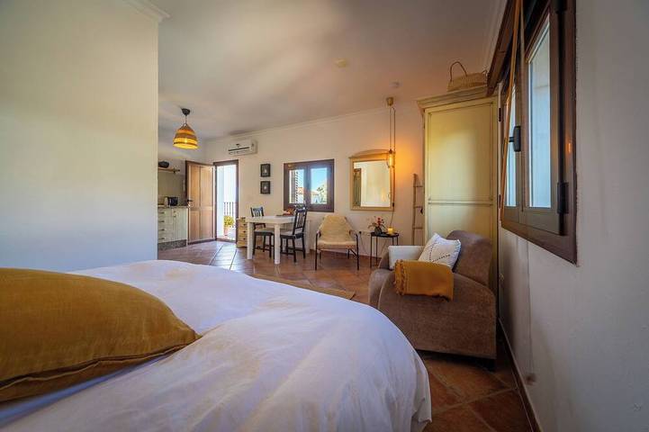 Boutique B&B Casa La Calera/ Caminito del Rey-15 min/Ronda-25 min/ Teba-5 min in Teba, Málaga Provinz