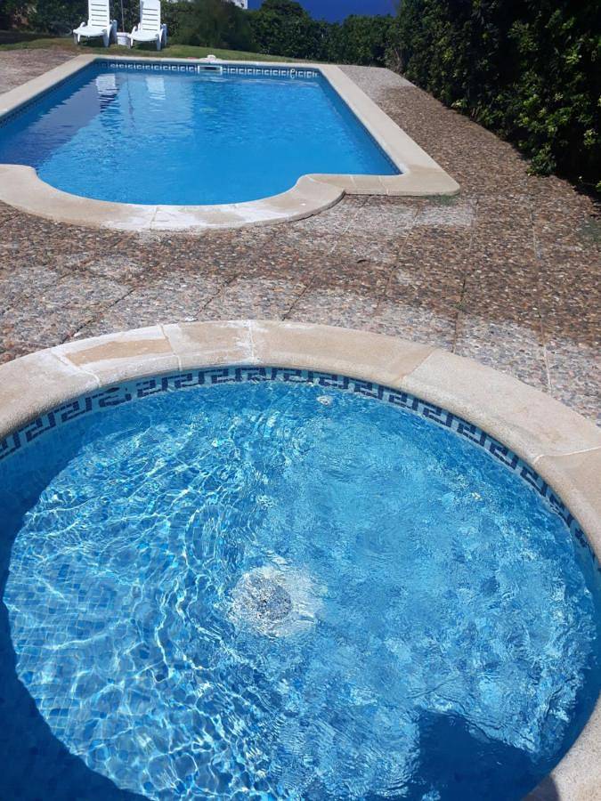 Ferienhaus für 21 Personen, mit Ausblick und Garten sowie Pool, mit Haustier - 1