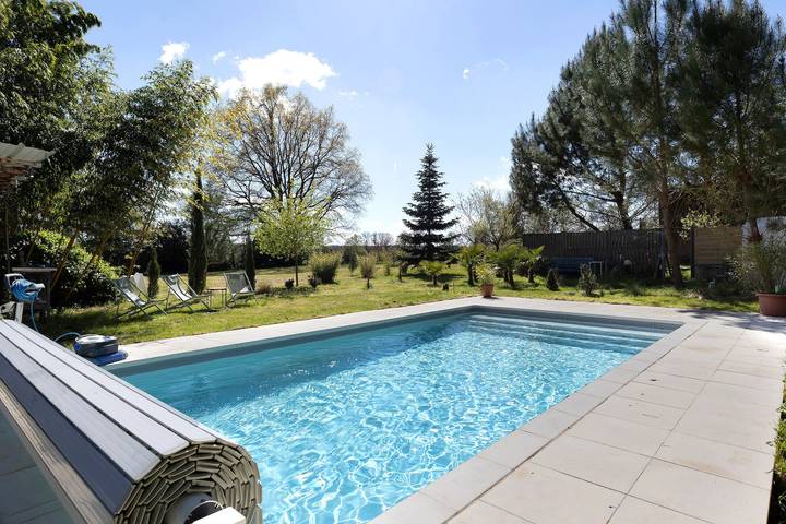Location de vacances pour 15 personnes, avec jacuzzi et jardin à Château-la-Vallière