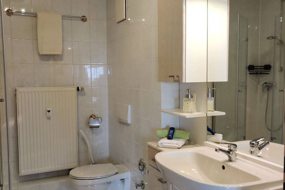 Ganze Wohnung, Junior Suite Apartment in Forstern, Oberbayern