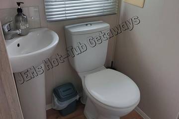 Mobile Home for 6 People in Lincolnshire, Midlands, Photo 3