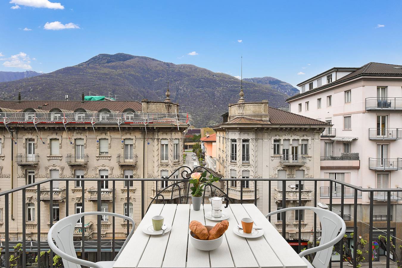 Ganze Wohnung, Castle View Bellinzona with Balcony in Bellinzona, Lepontinische Alpen