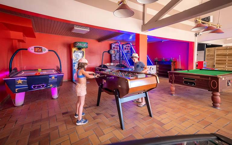 Camping pour 5 personnes, avec piscine et terrasse dans Loiret - 4