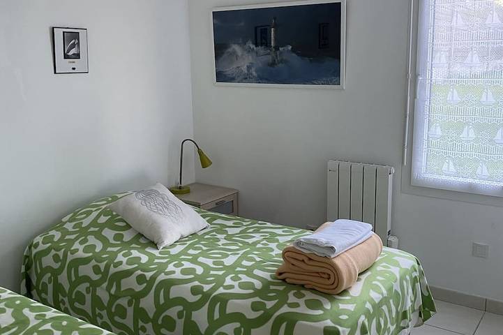 Gîte pour 5 personnes, avec jardin et terrasse dans Plage de Morgat - 4