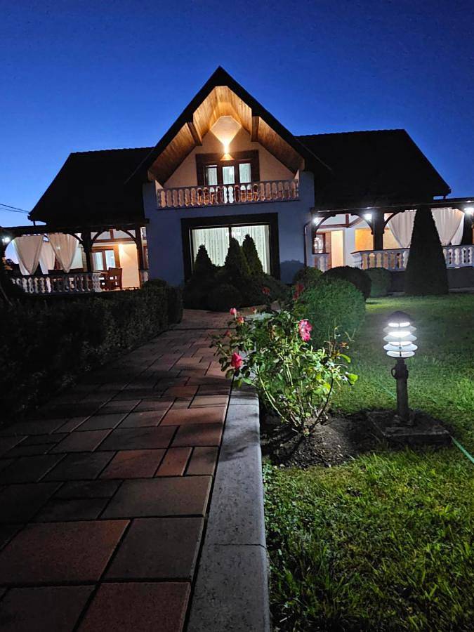 Villa pour 9 personnes, avec vue et jardin, adapté aux familles en Roumanie