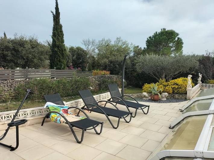 Gîte pour 2 personnes, avec Terrasse et Jardin ainsi que Piscine et Vue à Taulignan - 4
