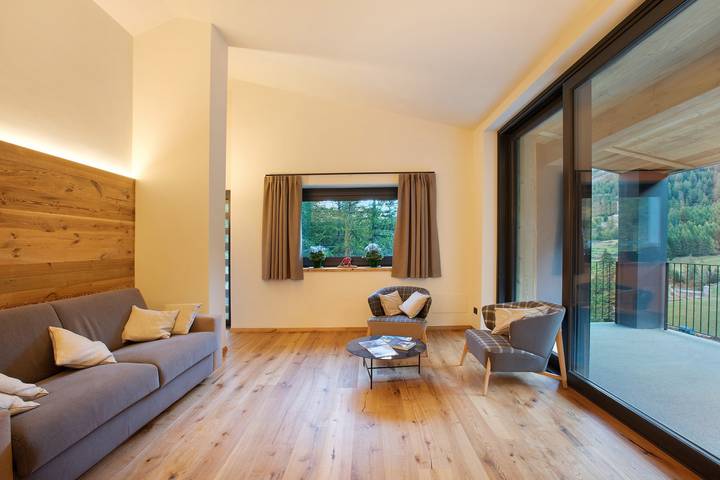 Hel lejlighed, Apartment 'Valgrisa Mountain Lodges 1' with Mountain View, Private Terrace and Wi-Fi in Mondanges, Comune di Valgrisenche