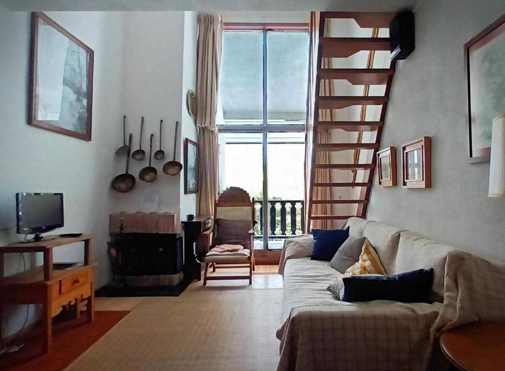 Apartamento entero, Dúplex con piscina climatizada y sauna, El último rincón in Estación de esquí de La Pinilla, Cerezo de Arriba
