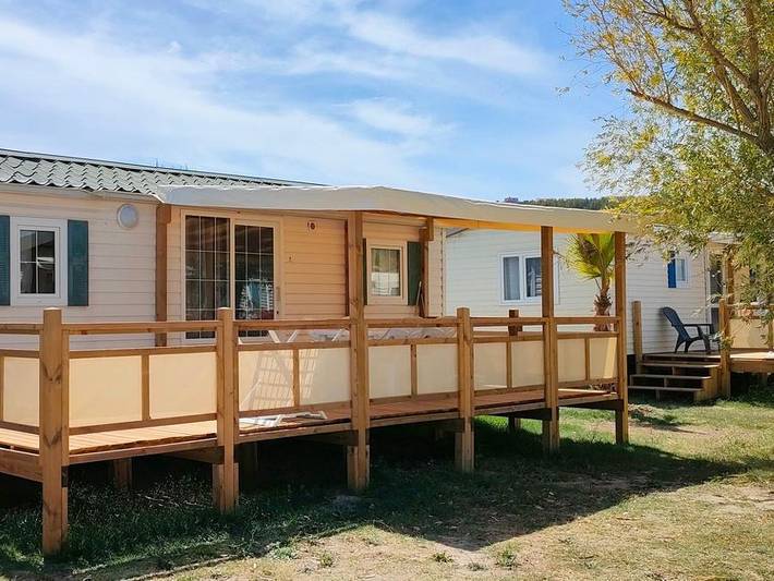 Mobil home pour 8 personnes, avec Bassin pour enfant à Saint-Mitre-les-Remparts