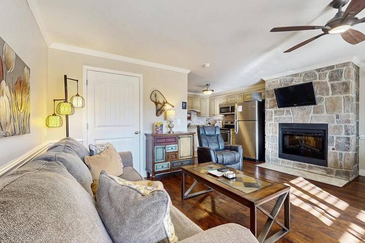 Ferienwohnung für 4 Personen, mit Ausblick und Balkon sowie Garten - 1