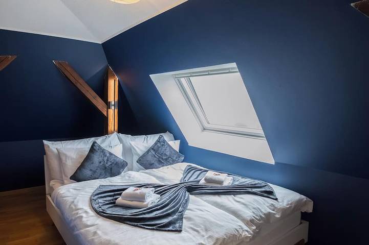 Ganze Wohnung, Duplex Apartment – Lake Constance – Self Check-in – Parking – 4-Keys Apartments in Rorschach, Obersee (Bodensee)