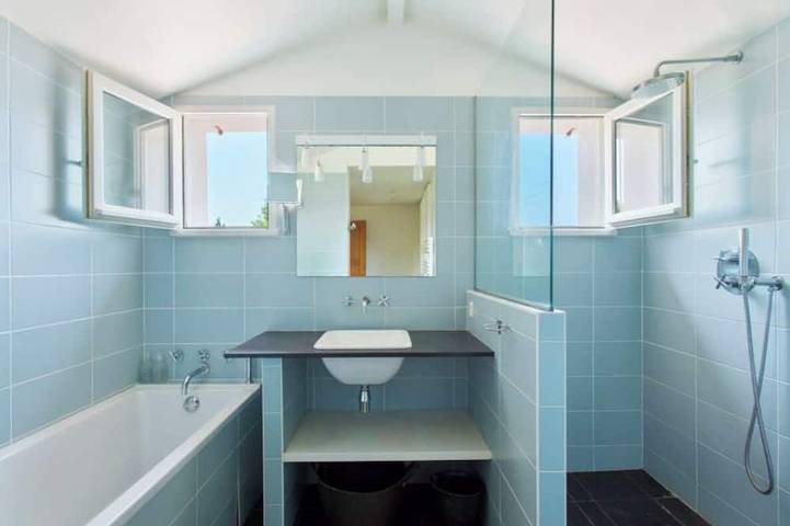 Villa de charme proche Biarritz, avec piscine chauffée & cadre paisible in Arbonne, Région de Bayonne