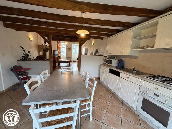 Charmante maison ancienne rénovée avec jardin privé, 5 couchages in La Gaubretière, Vallée de la Loire