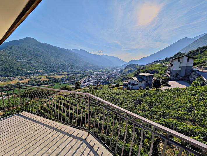 Apartamento inteiro, Tra Vinha e Montanhas · 2 quartos, vista para vinhedos in Poggiridenti Alto, Poggiridenti