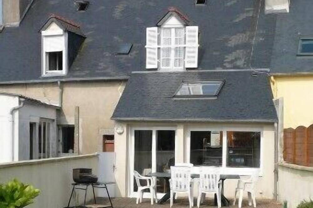 Haus mit Garten im Zentrum der Stadt zwischen dem Hafen und Geschäften. in Camaret-sur-Mer, Iroise