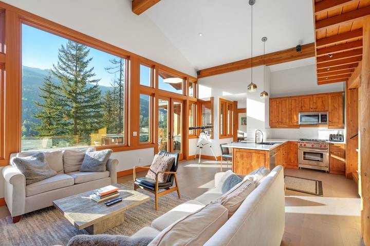 Vacation rental for 12 people, with balcony in Whistler
