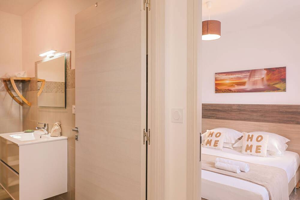 Le 116 | T2 40m², Wi-Fi, Air Conditioning, Beach 300 metres away in Lucciana, Bastia region