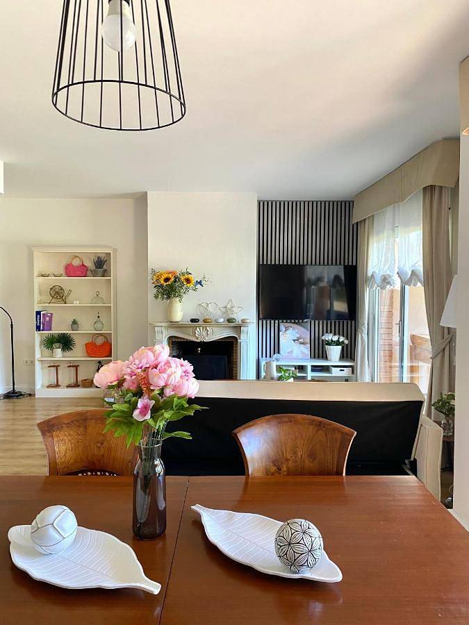 Casa rural para 12 personas, con Balcón y Terraza además de Jardín y Piscina en San Pedro de Ribas - 4
