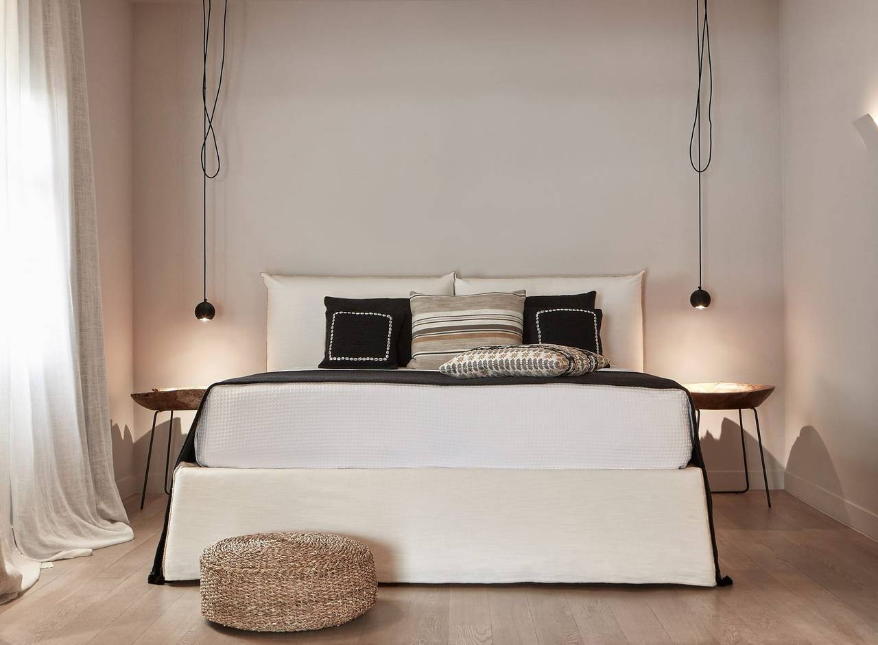 Excellent Mykonos Villa | Flavienne Villa | 3 Bedrooms | Mesmerising Sea & City Views in Norte de Creta