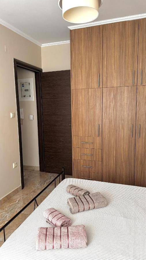 Gîte pour 4 personnes, avec Balcon et Terrasse dans Gytheion - 2