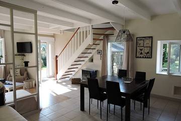 Gîte pour 4 personnes, avec terrasse et jardin, animaux acceptés à Peumerit