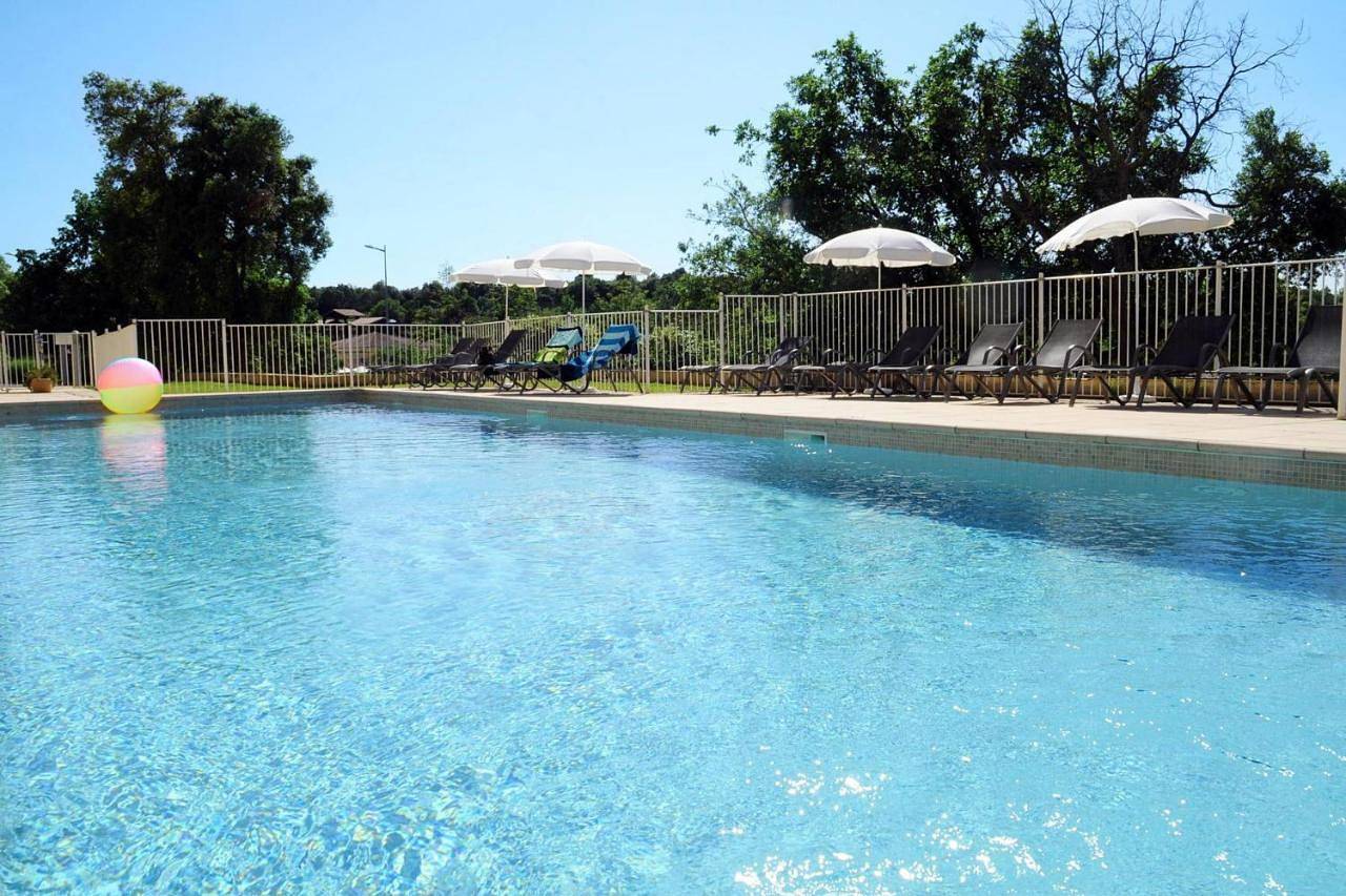 Appartement entier, L’Horizon Green : piscine climatisation vue golf in Biot, Côte méditerranéenne (France)