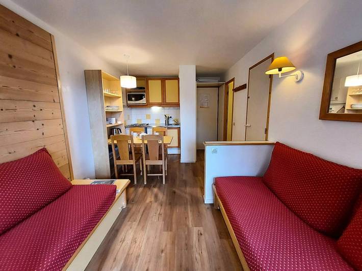 Gîte pour 6 personnes, avec Terrasse et Vue à Javerlhac-et-la-Chapelle-Saint-Robert
