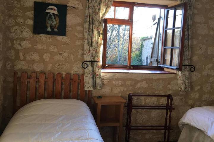 Location de vacances pour 5 personnes, avec terrasse à Les Lèves-et-Thoumeyragues - 4