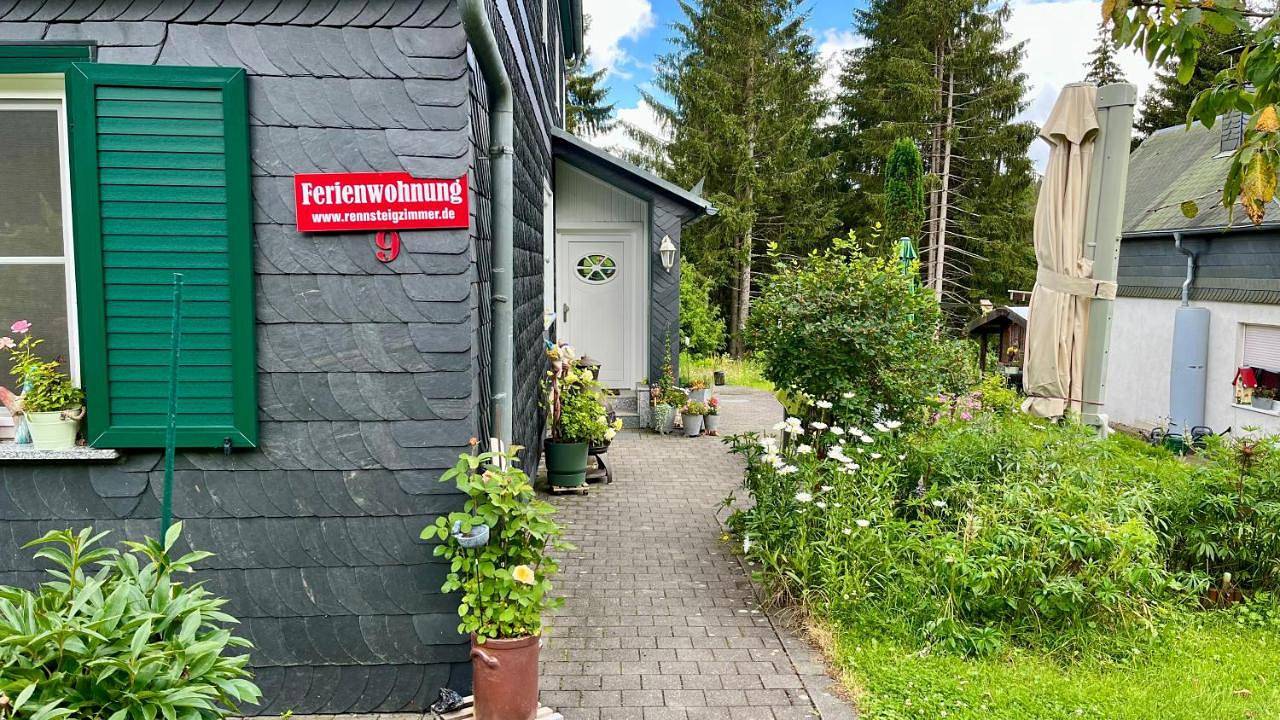 Ganze Wohnung, Gemütliches Wohnstudio im Wald, auf dem Rennsteig Nähe Ilmenau in Frauenwald, Rennsteig