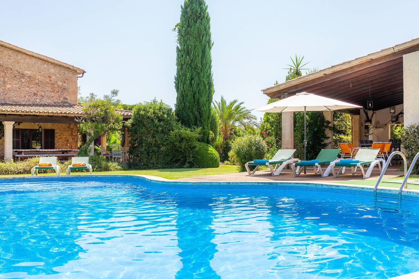 Stunning mountain view and pool - Villa Can Curt in Torrent de la Vall d'en Marc, Pollença